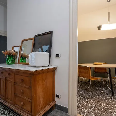 Zaum House, Quartiere Umbertino. 120 Mq Apartment