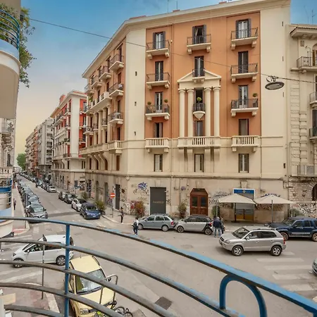 Apartment Zaum House, Quartiere Umbertino. 120 Mq Bari